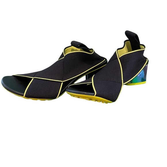 BOTTEGA VENETA BLACK ‘FLEX’ HEELED SANDALS, all sizes - Picture 7 of 16